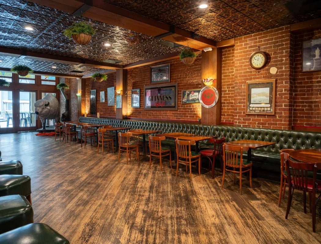 Harrington's Bar and Grill - Irish Pub 3