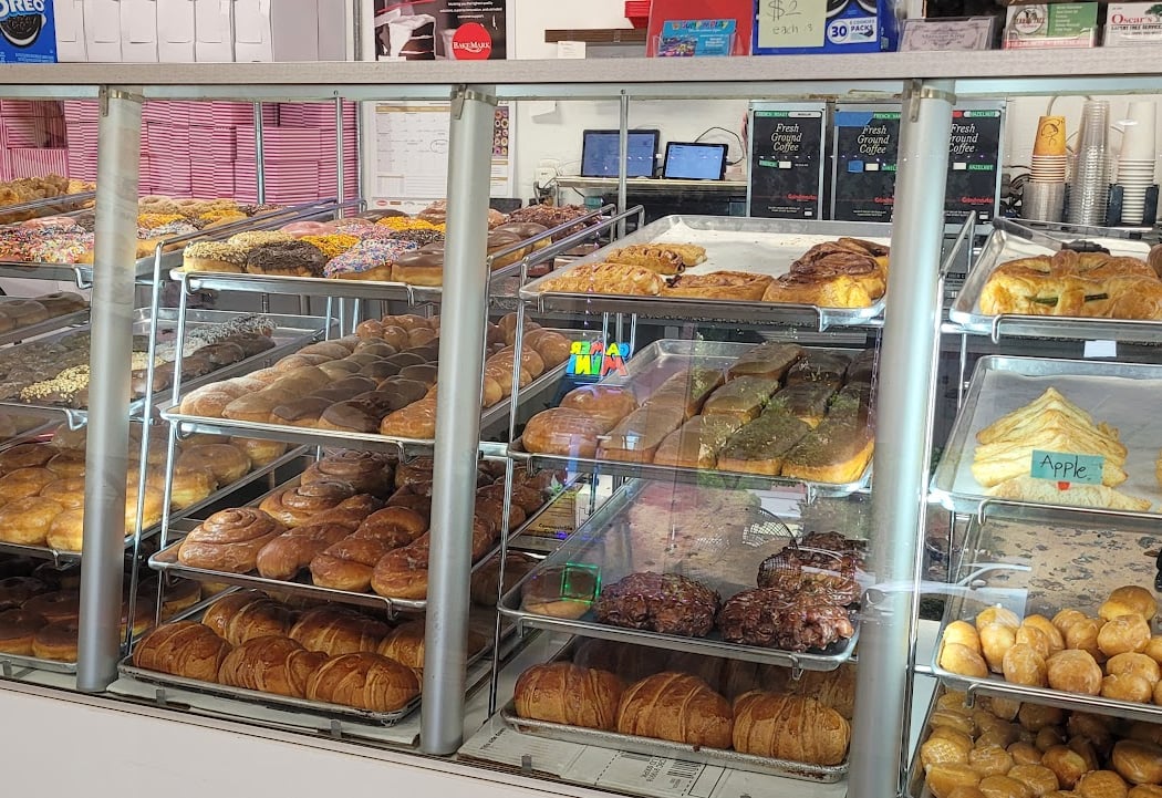 Fairway Park Donuts & Boba 2