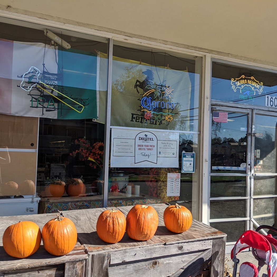 Giovanni's Produce & Grocery 2