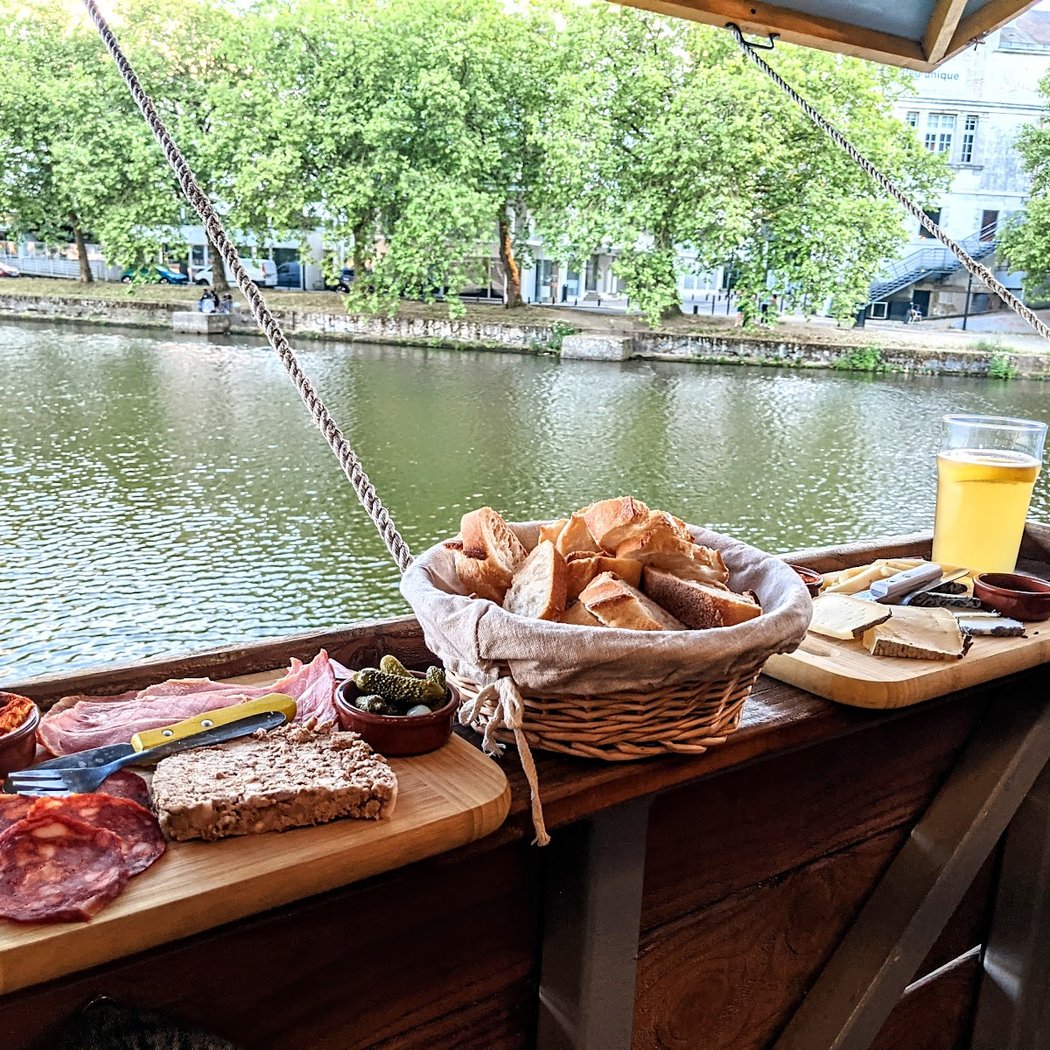 La drôle de barge 1