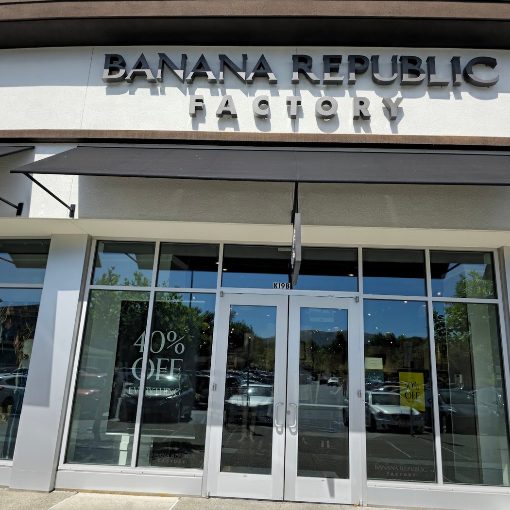 Banana Republic Factory Store 2