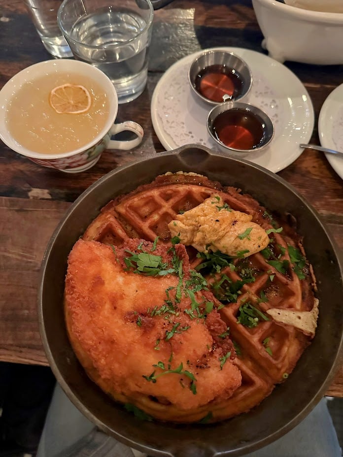 Bottomless Brunch at Tanner Smith’s 1