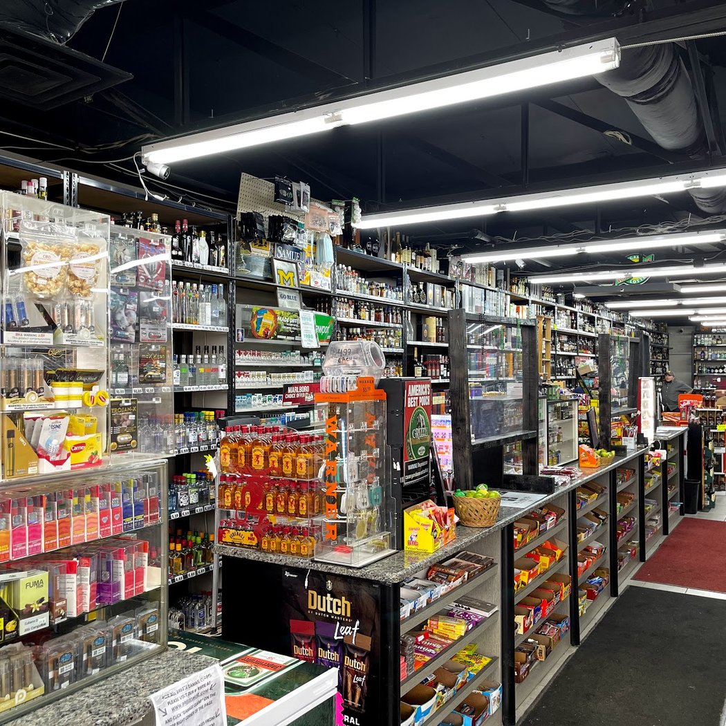 Big House Of Liquors, Craft Beer, & Wine Store 2