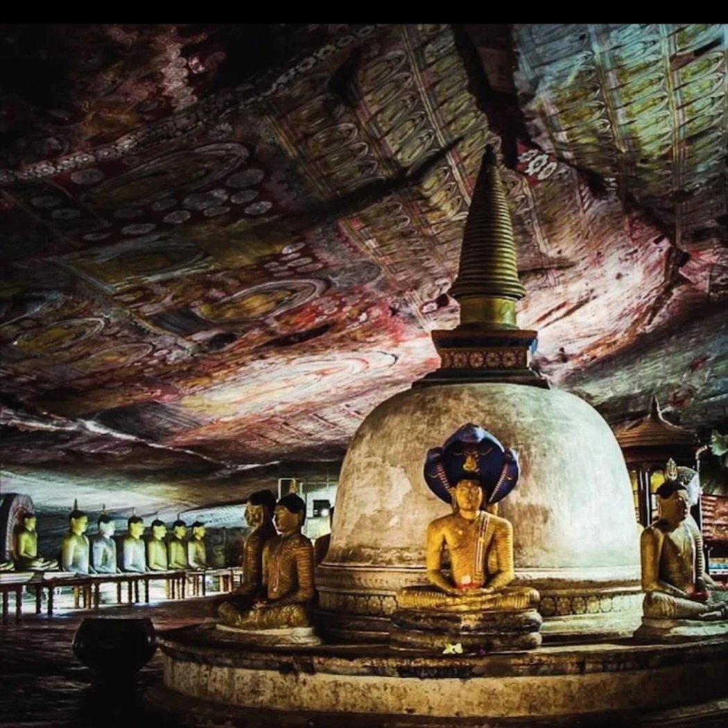 Dambulla Cave Temple 1