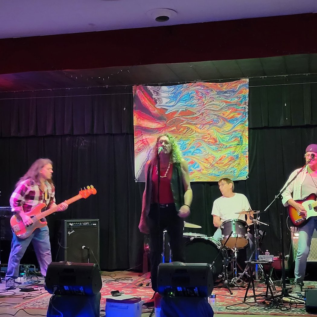 Tinn Parrow & Co. performance 3