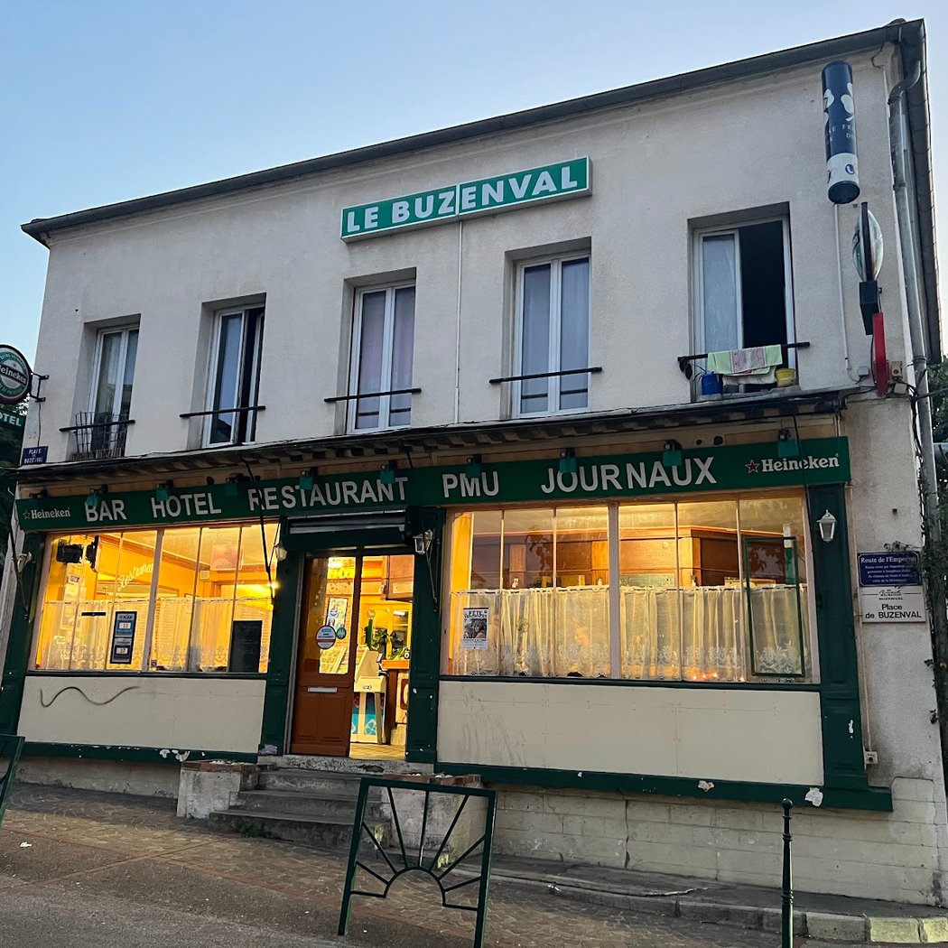 Le Buzenval 1