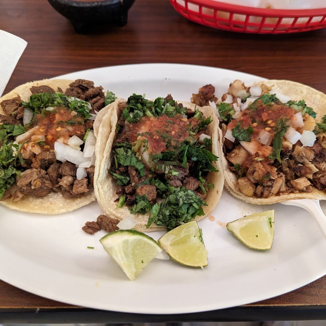 Chicos Taqueria 2