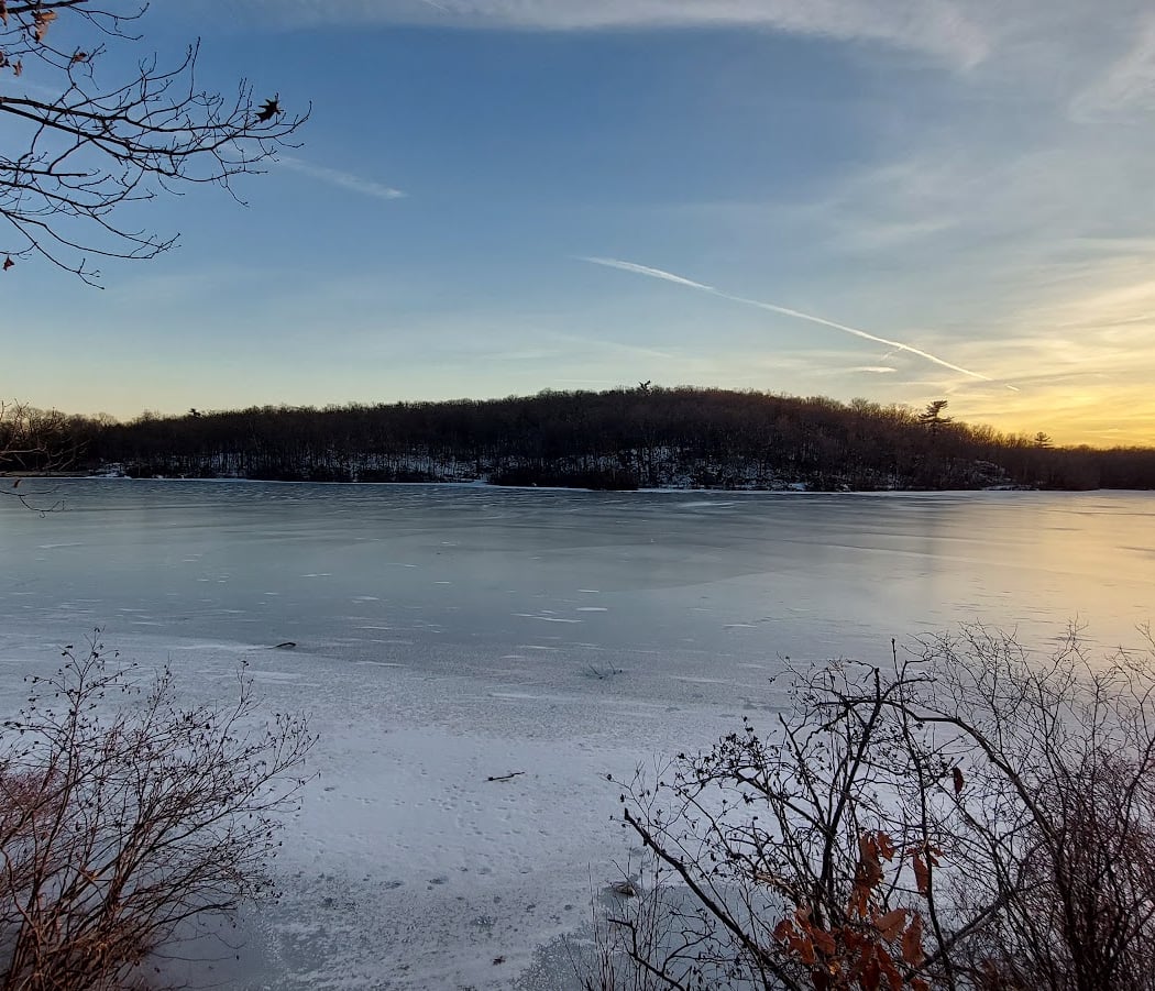 Ramapo Lake Trailhead 2