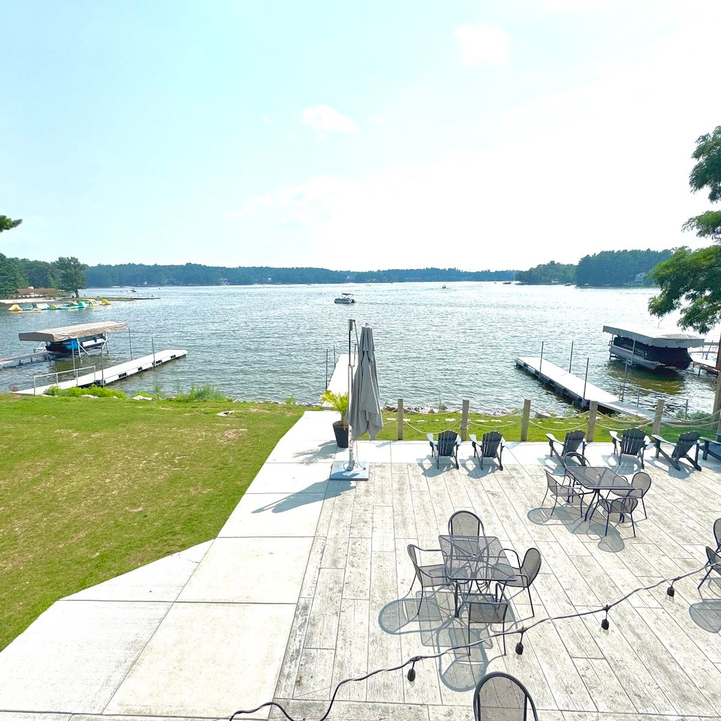 Lake House | Grill & Bar 3
