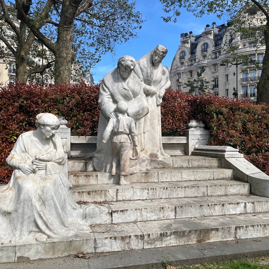 Square Boucicaut 3
