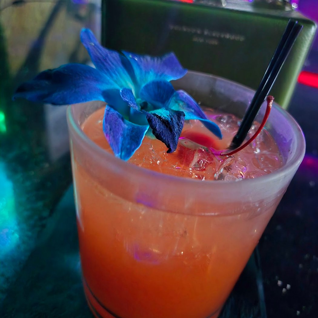 12.6 Lounge 1