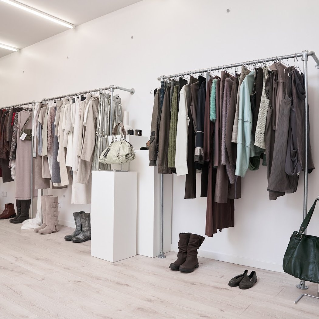 at dawn | curated vintage store 1