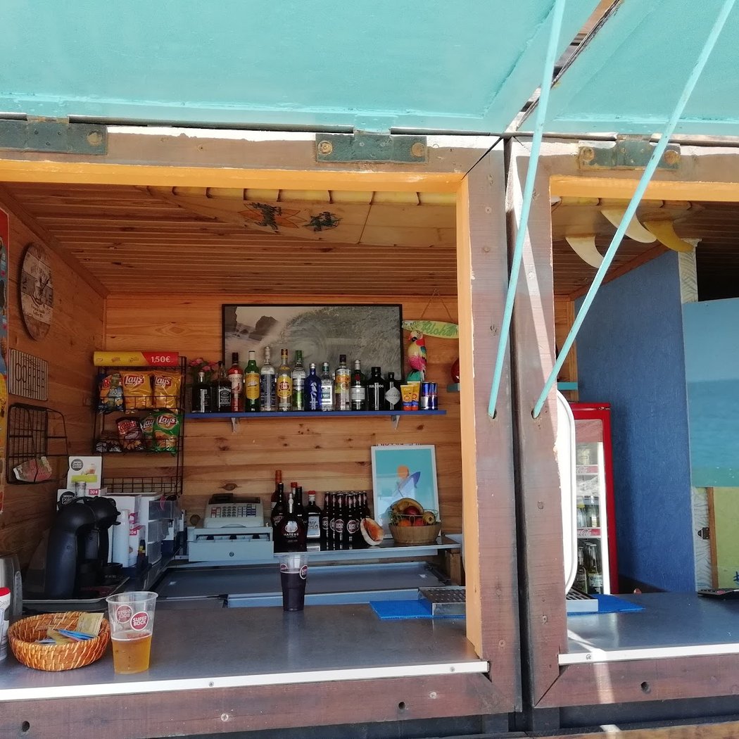 Cresmina Beach Bar 2