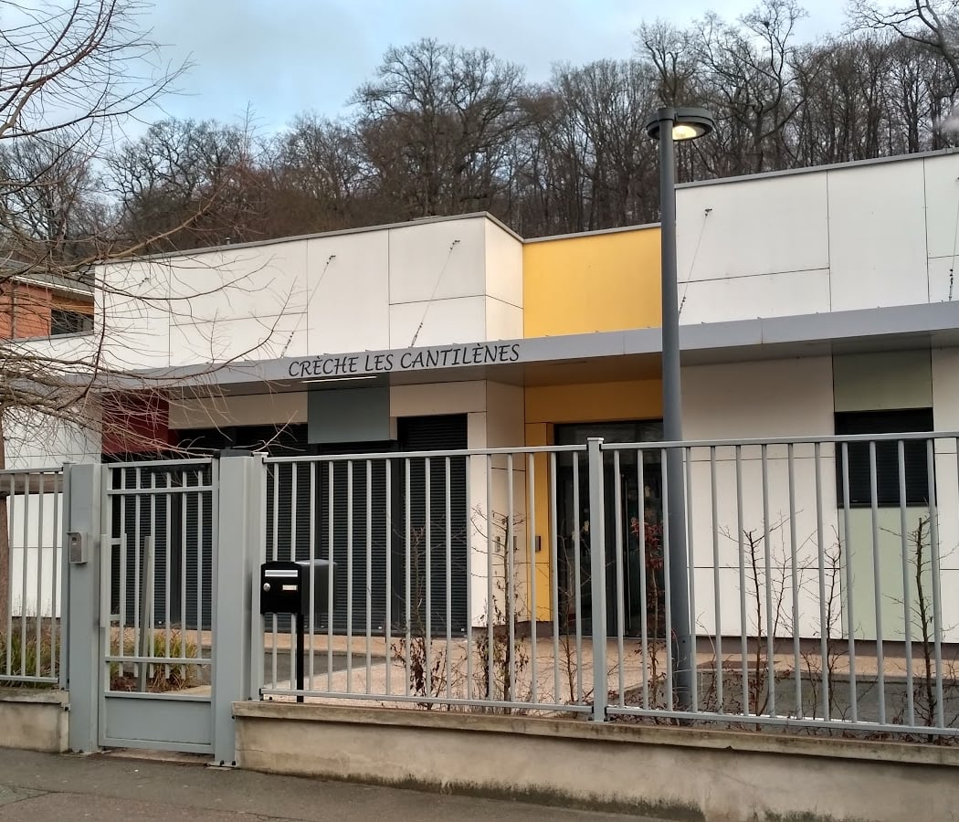Crèche Les Cantilènes - La Maison Bleue 2