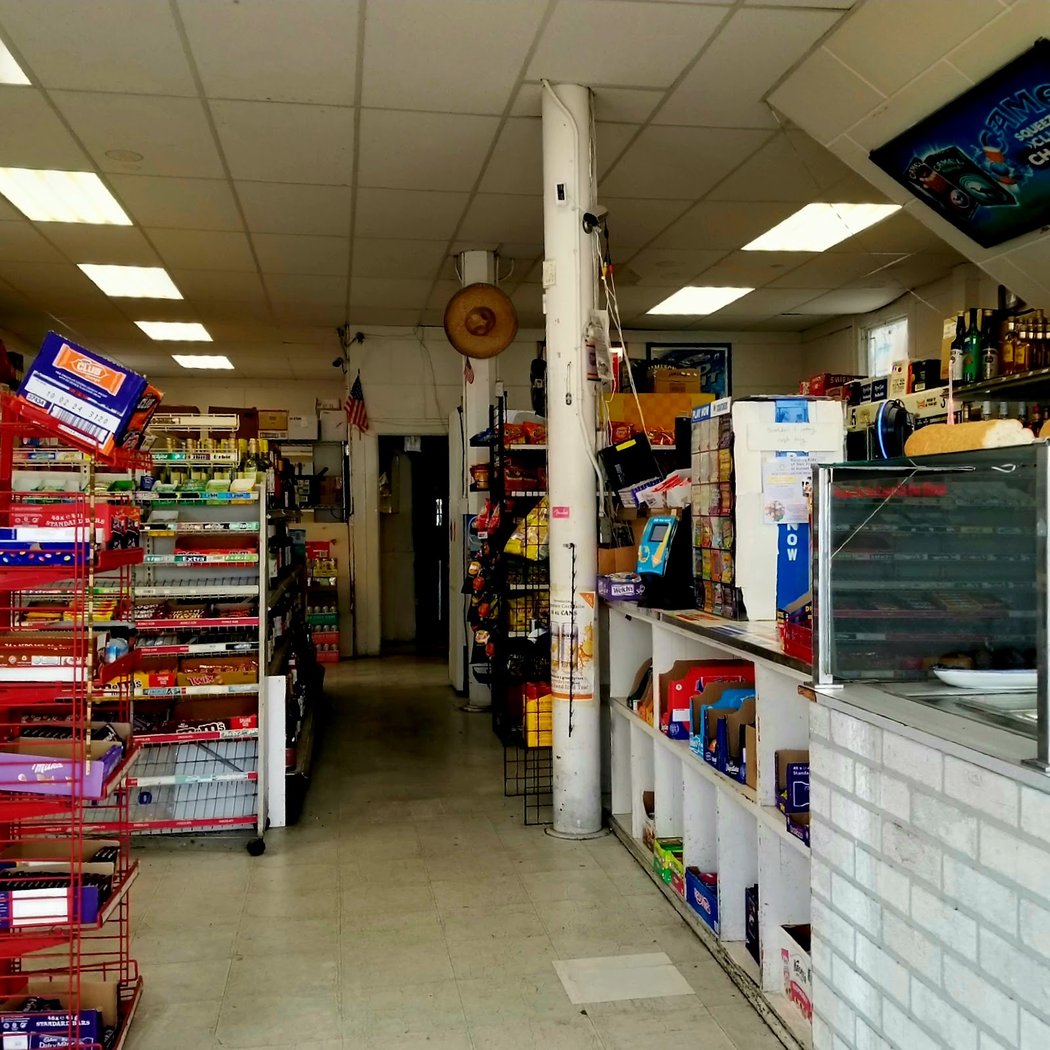 Gene's Liquor & Deli 2