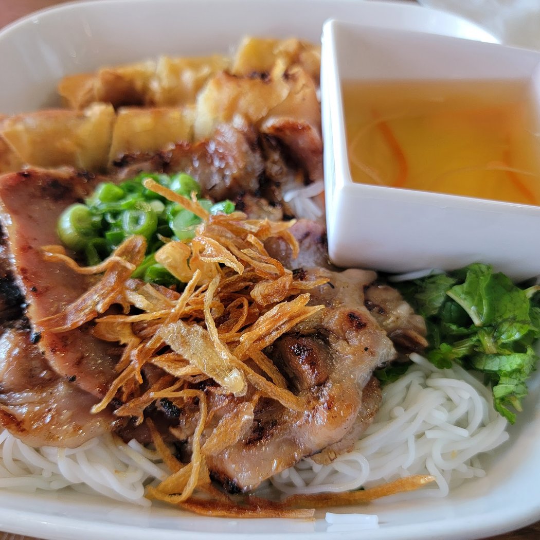 Pho Ao Sen 1