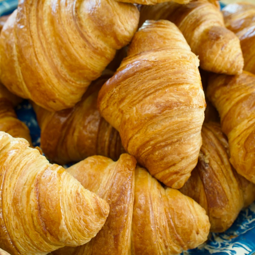 Luna Bakery 1