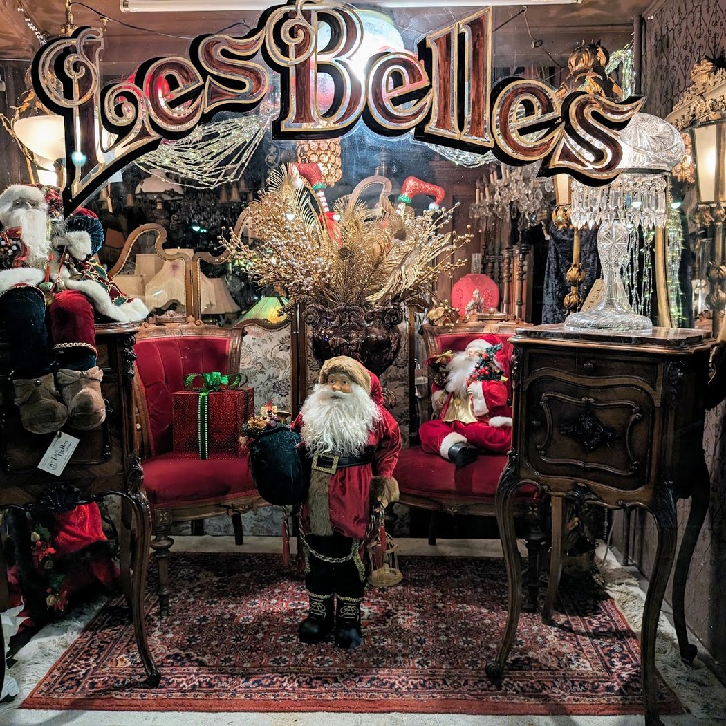 Les Belles Antiques-Appraisers 3
