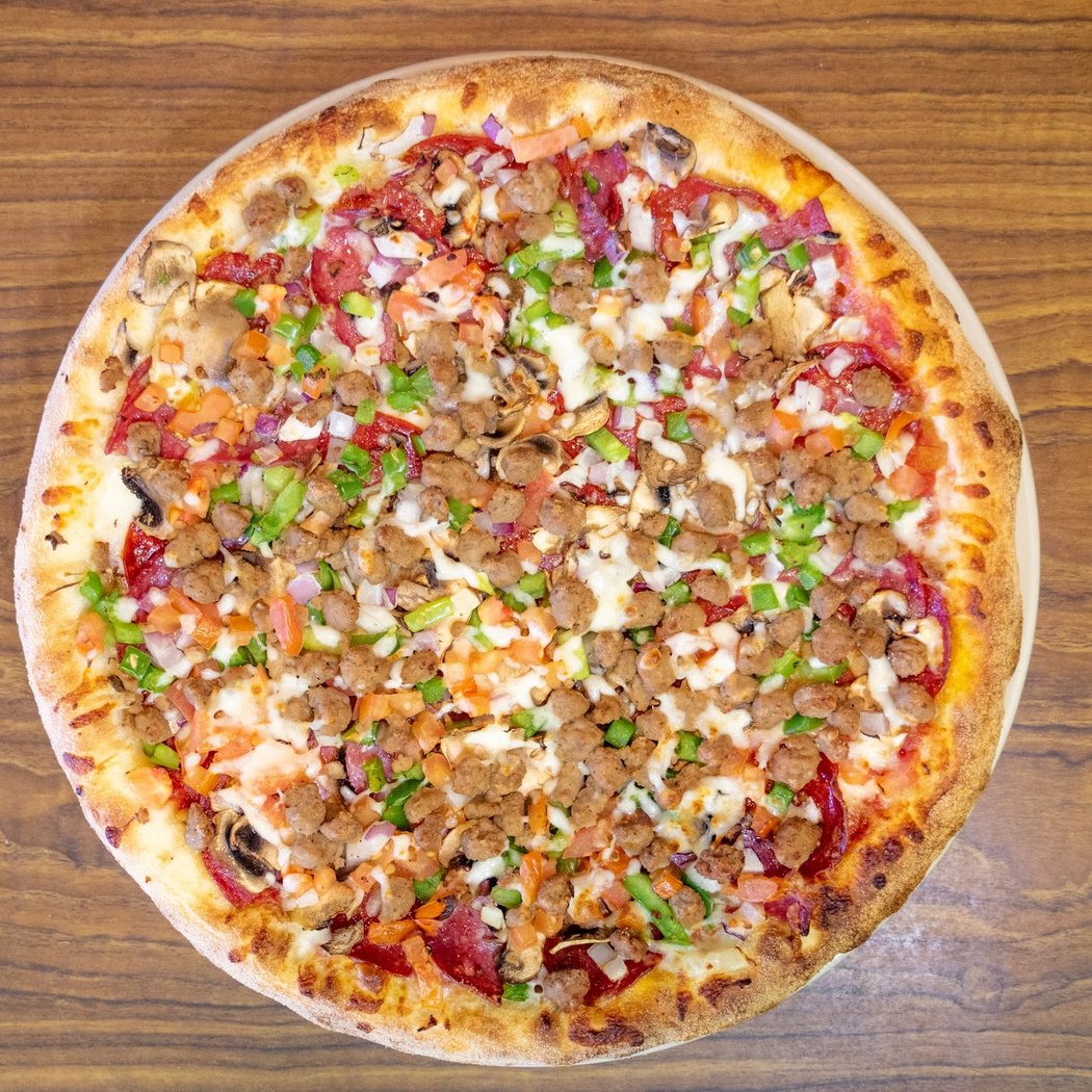 Seniore’s Pizza 1