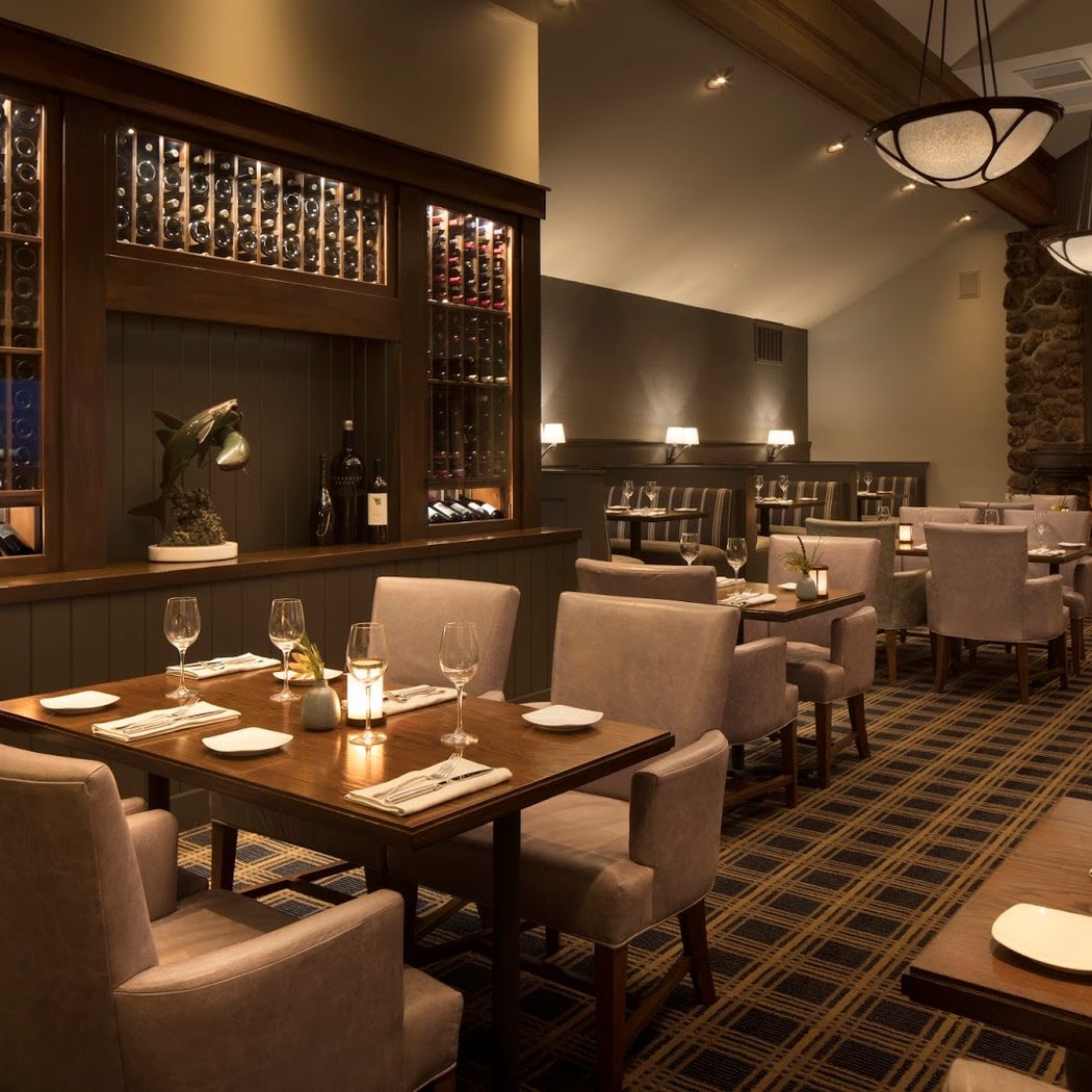 Drakes Fireside Lounge 2