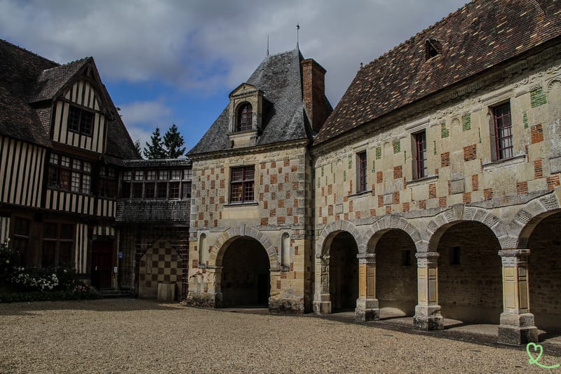 Château de Saint-Germain-de-Livet 3