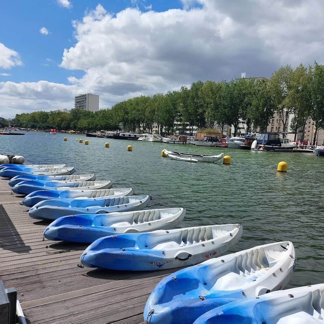 Free Kayaking on Canal de l'Ourcq — Base Nautique de la Villette 1