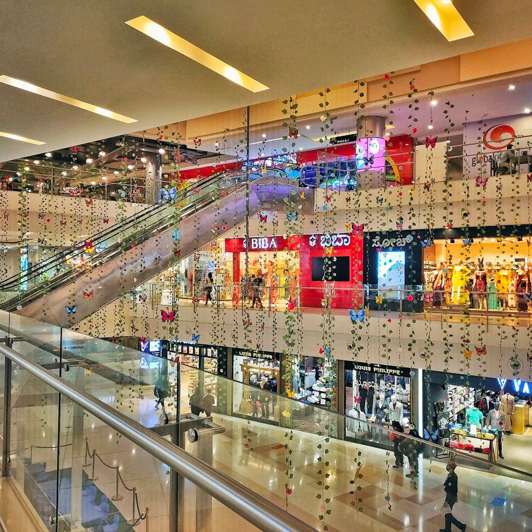 The Galleria Mall 1