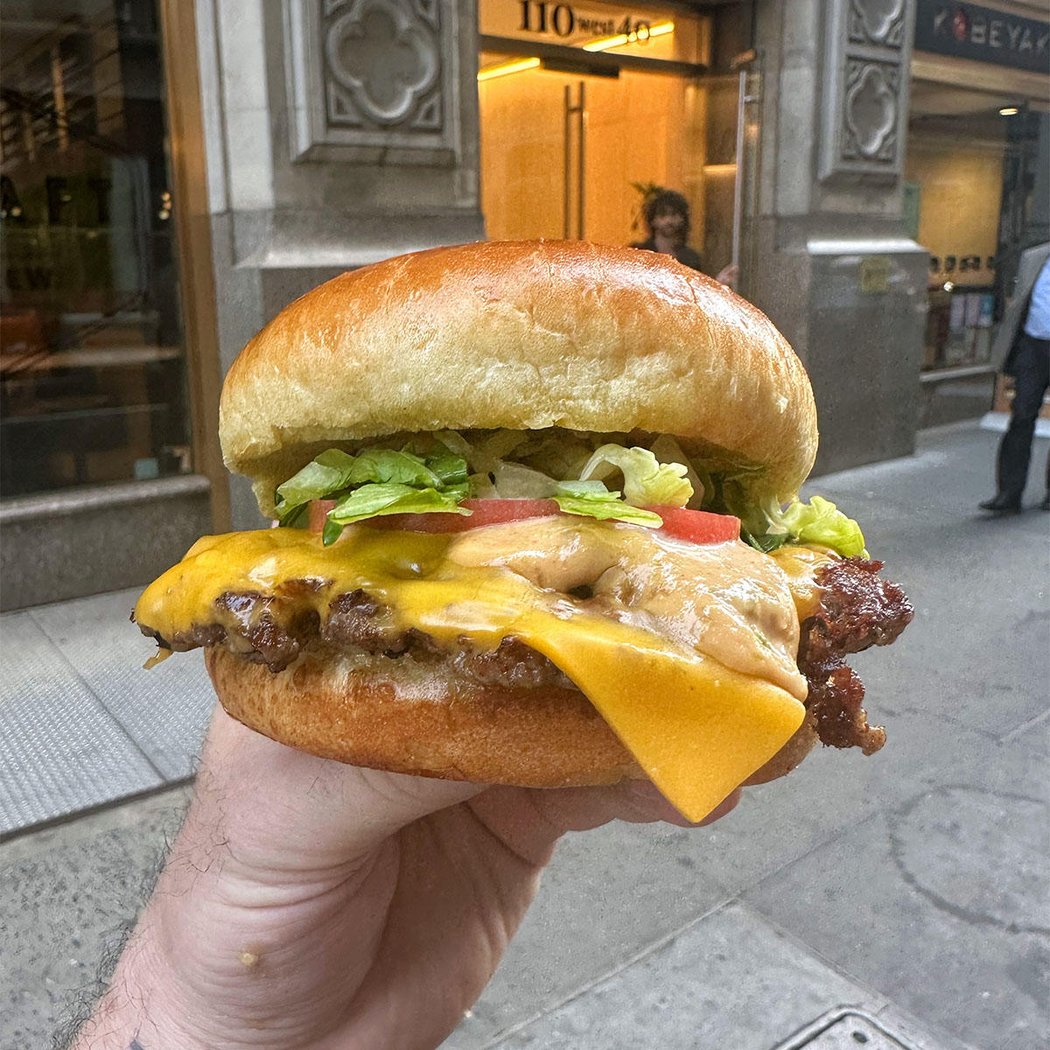 Handcraft Burgers and Brew 3
