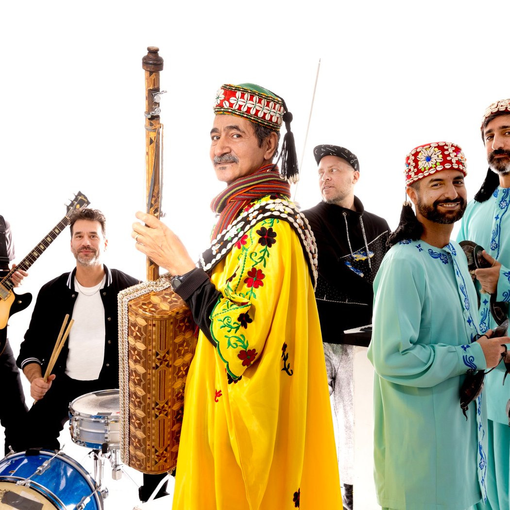 Saha Gnawa: Maalem Hassan Benjaafar / Daniel Freedman / Jason Lindner / David Lizmi 1