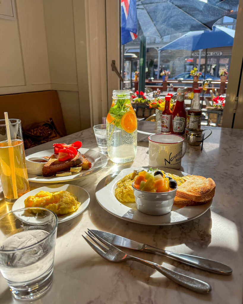 Nonni's Bistro 3