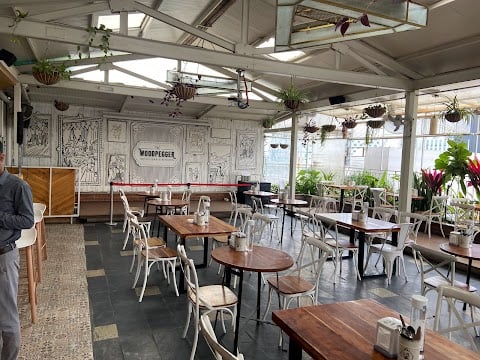 The Woodpegger Retro Bar & Kitchen 2