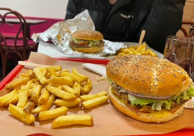 Burger Chez Basile 1