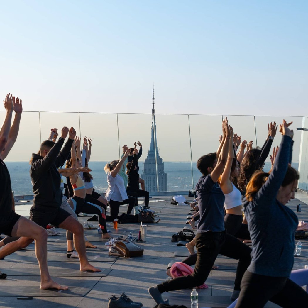 Sky-High Yoga Presented by Mastercard 3