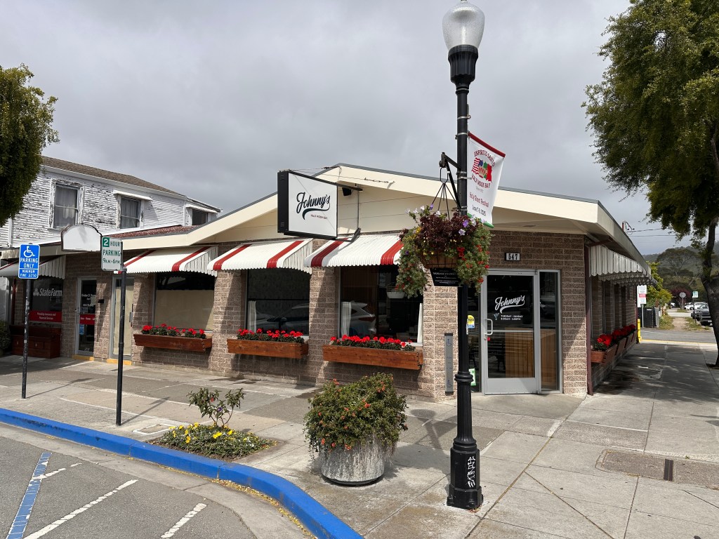 Johnny’s Half Moon Bay 3