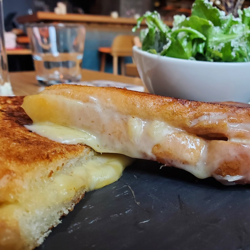 Murray's Cheese Bar 1