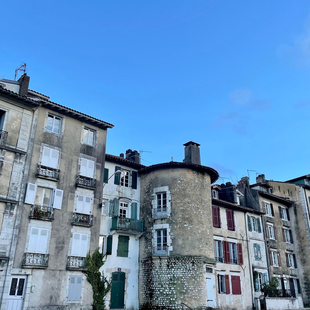 Place Montaut 3