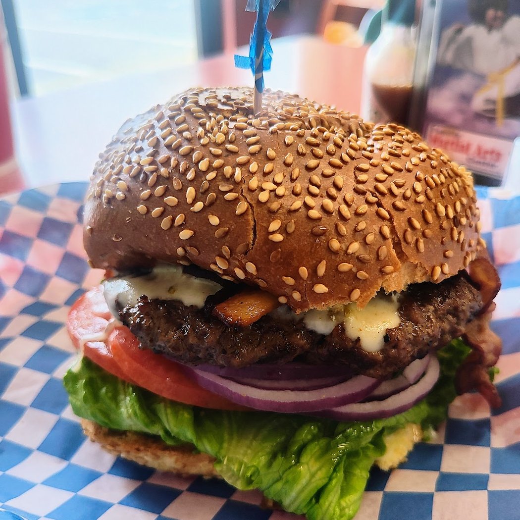 Phyllis Giant Burgers 1