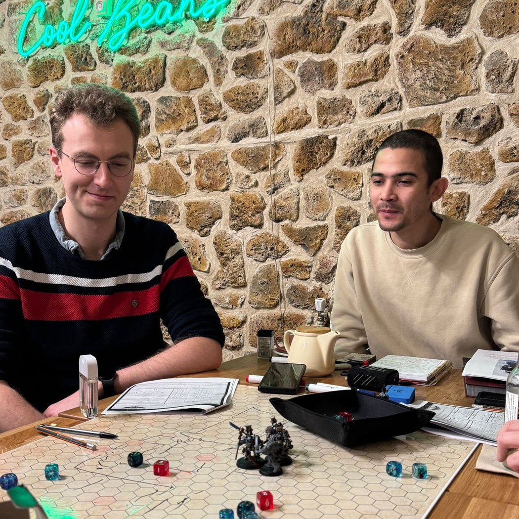 Cool Beans Versailles - Café culturel & Bar à jeux 3