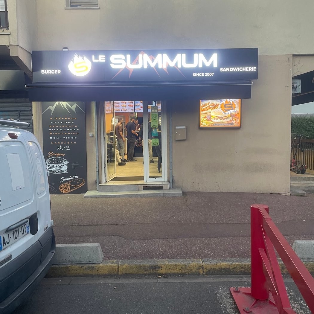 Le Summum 3