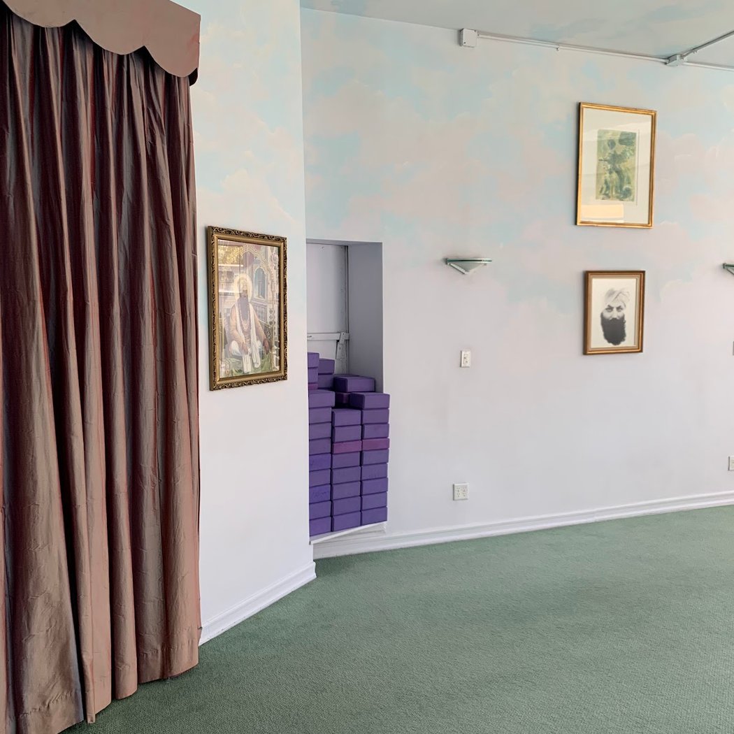 Kundalini Yoga East 4