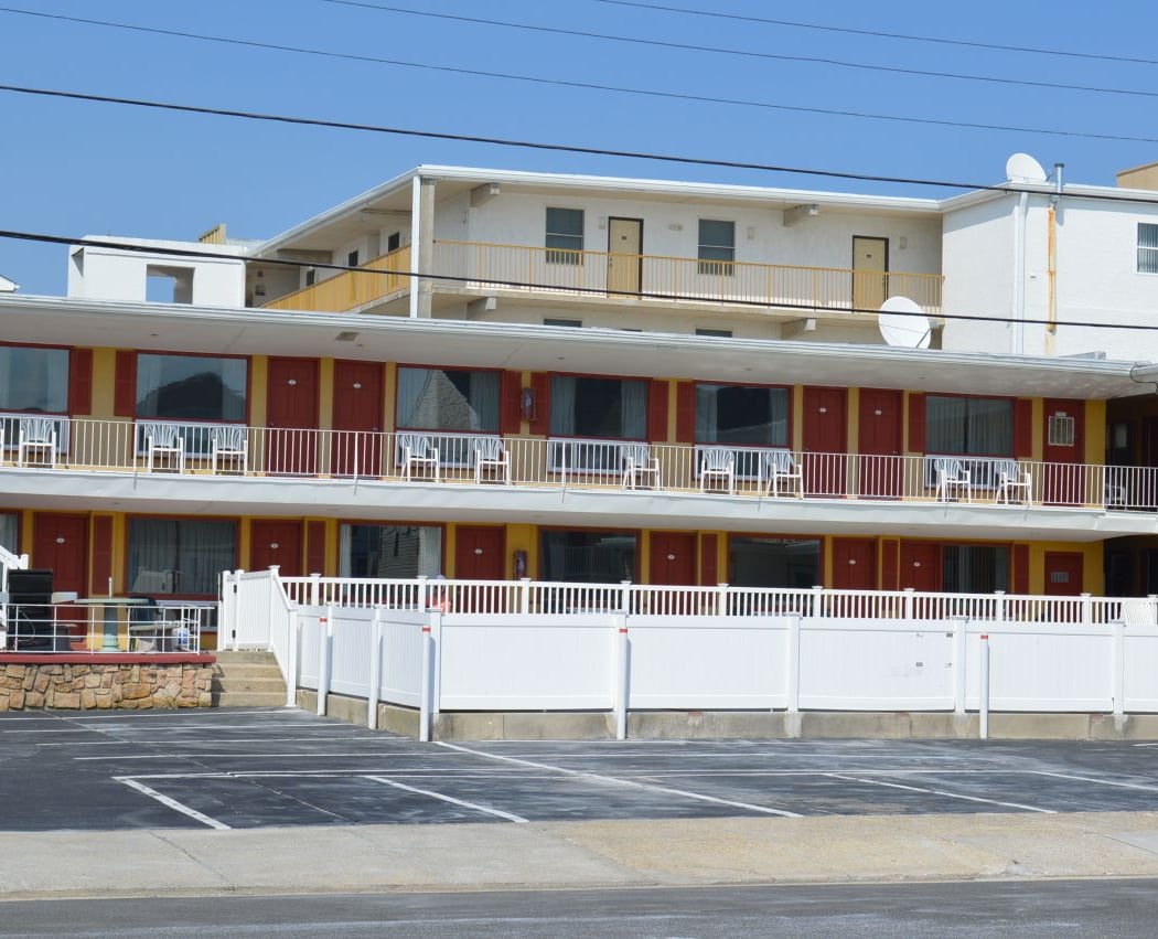 Harbor Mist Motel 2