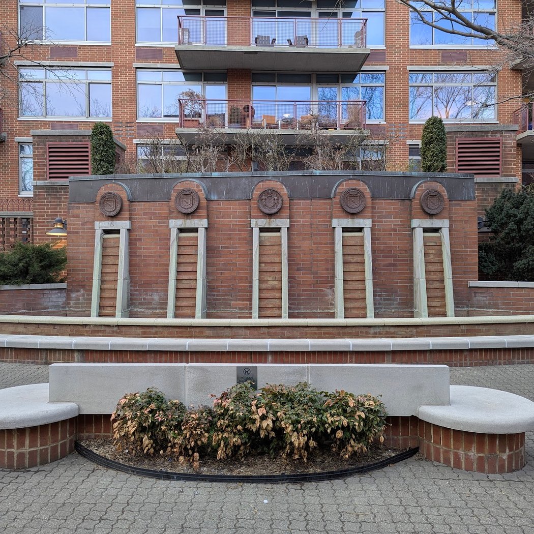 Washington Commons 2