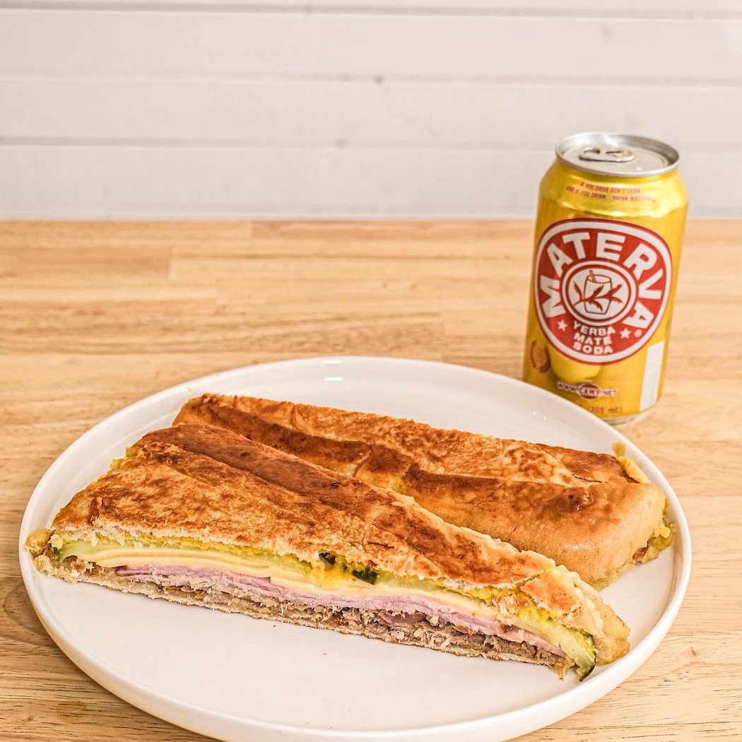 Tico's Cafetería 1