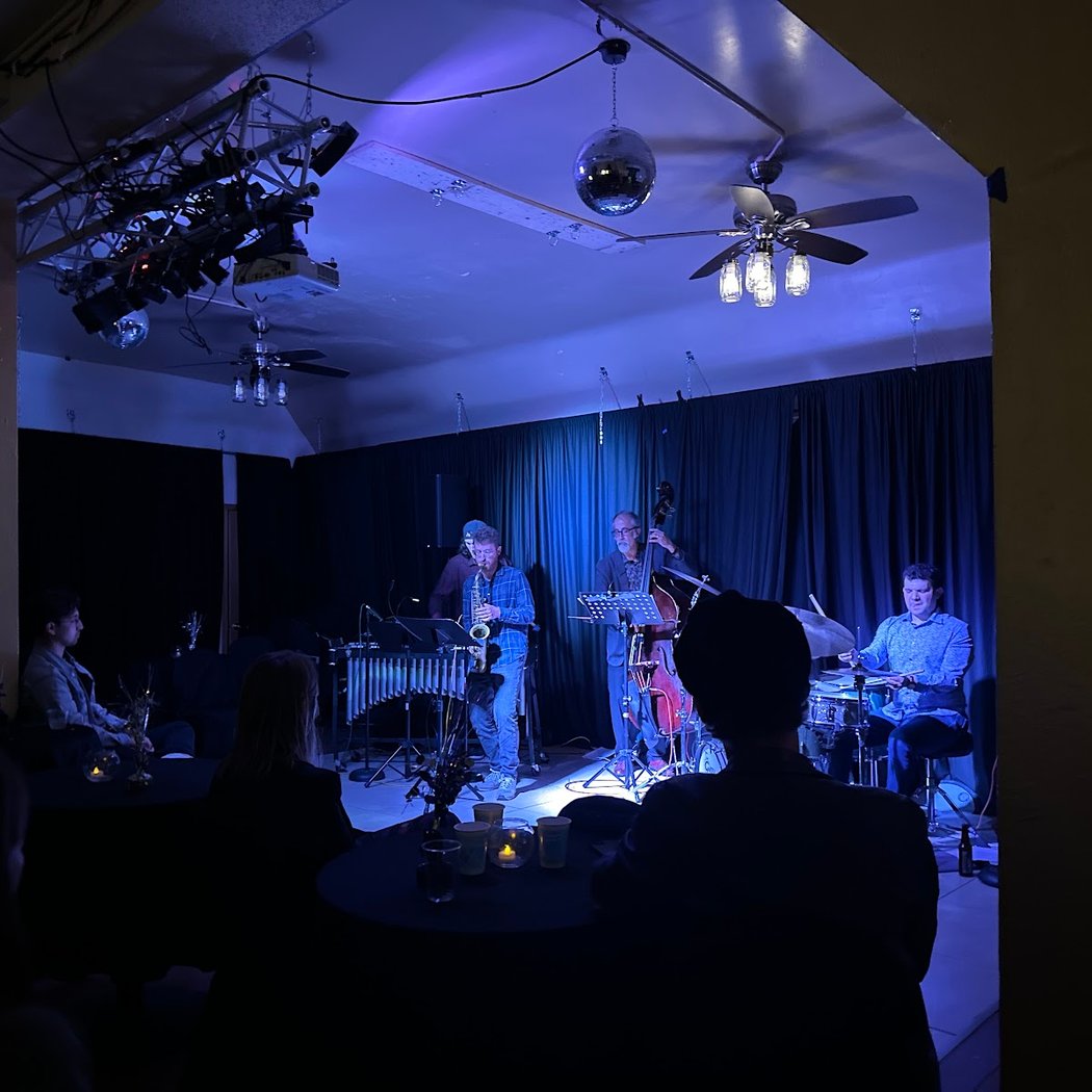 Peacock Lounge 1