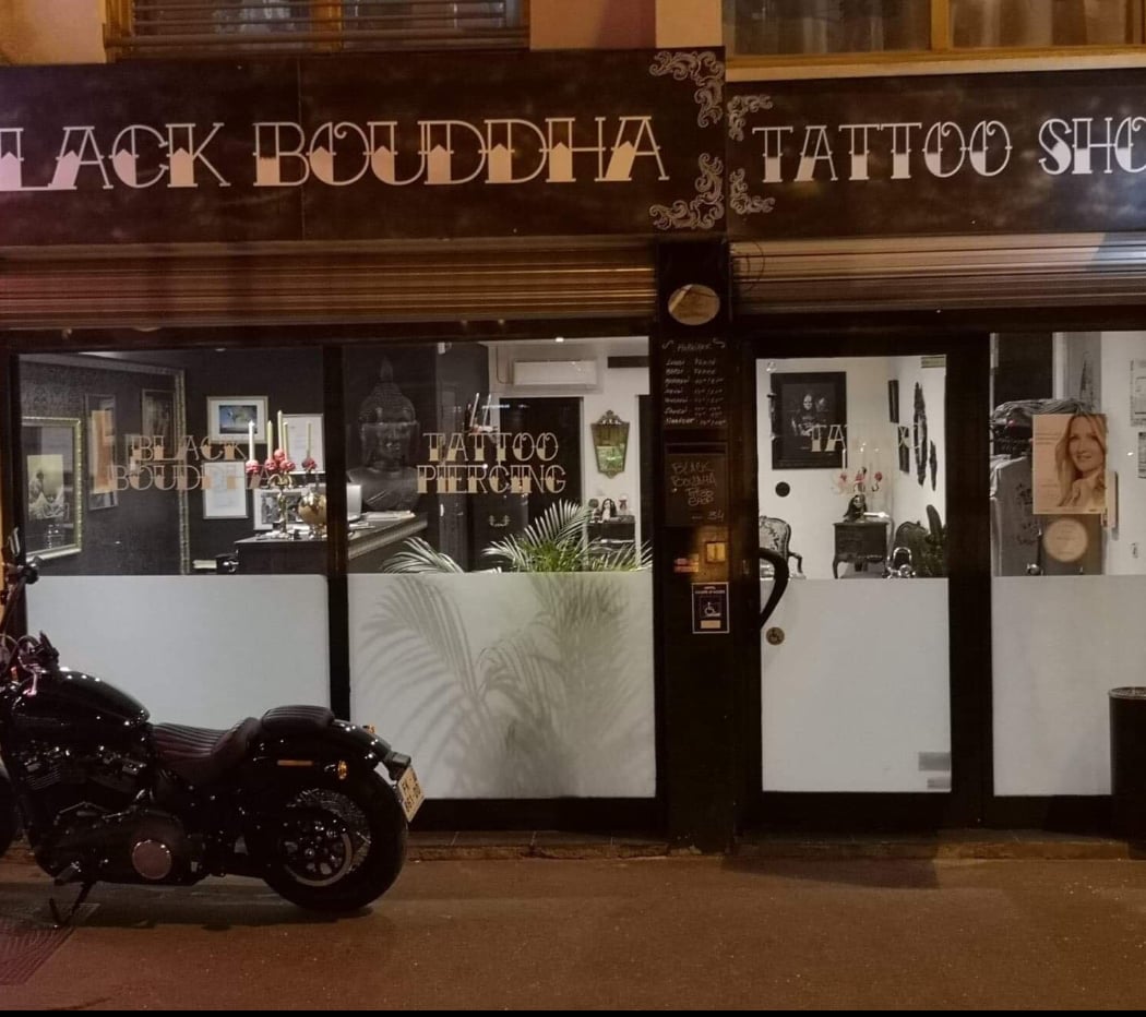 Black Bouddha Tattoo Shop 2