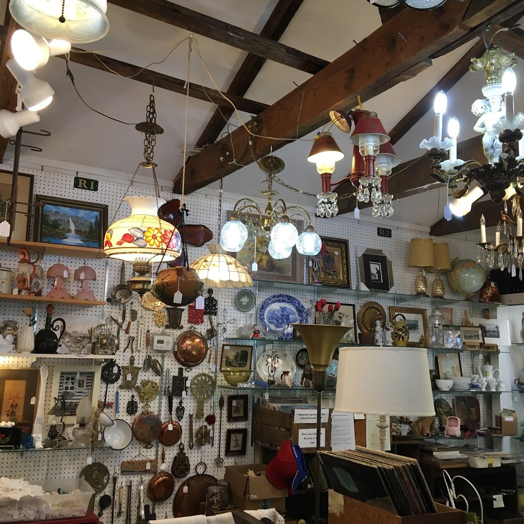 Hyde Park Antiques Center 3