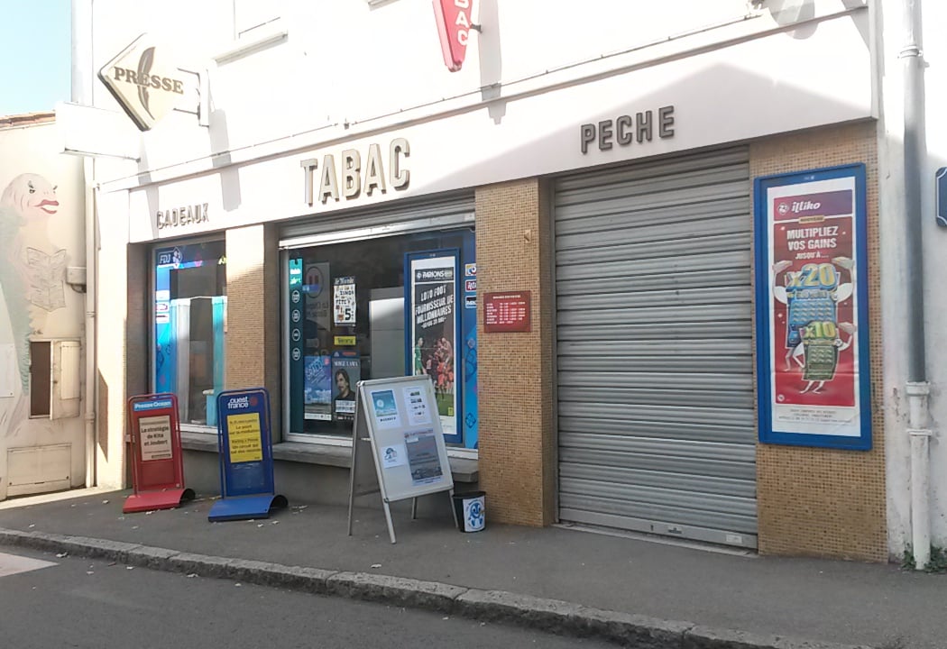 Tabac Presse FdJ Poste Relais CBD shop cadeaux 2