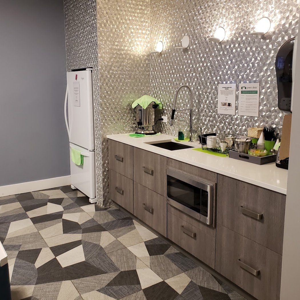 Green Desk Coworking and Office Spaces - Long Island City 2