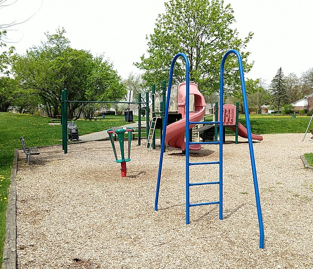 Nature Play 4