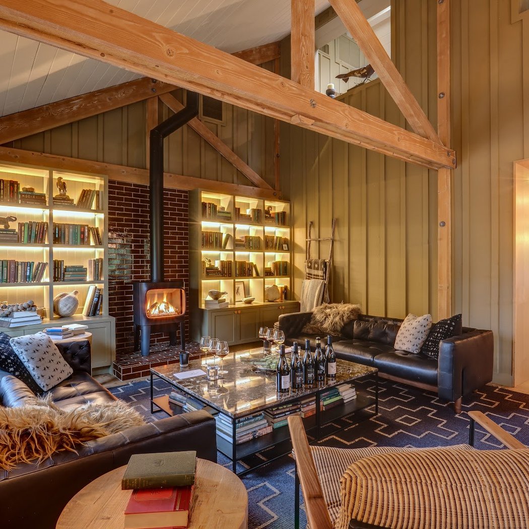 Black Kite Cellars 1